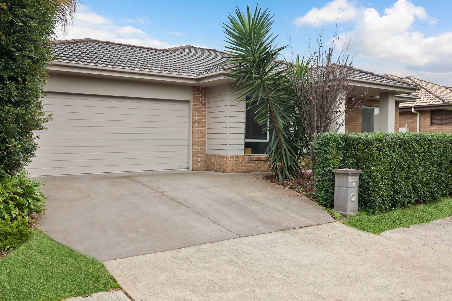 5-crick-place-oran-park-nsw-2570-36600
