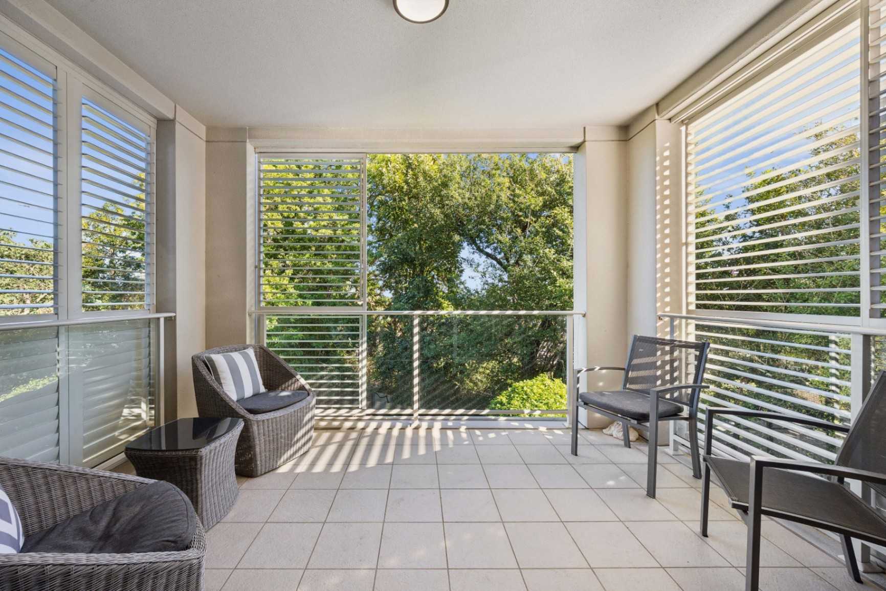 10-9-garthowen-crescent-castle-hill-nsw-2154-36569