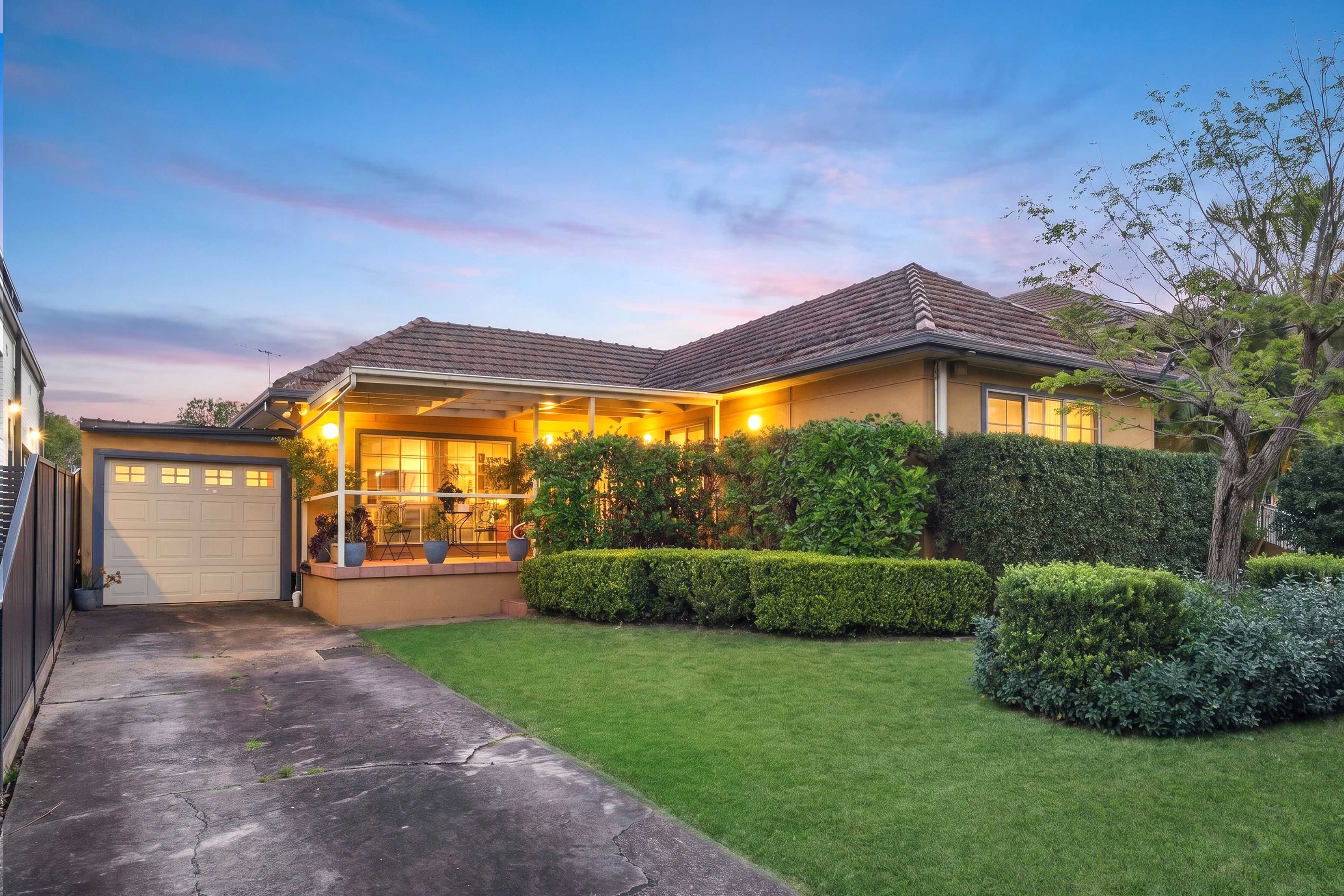 135-wilbur-street-greenacre-nsw-2190-37332